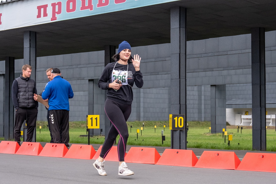 Пробег беларусь. Фоторепортаж спорт. Спортивный фестиваль пробег. Спорт объединяет. Лыжероллерная трасса.