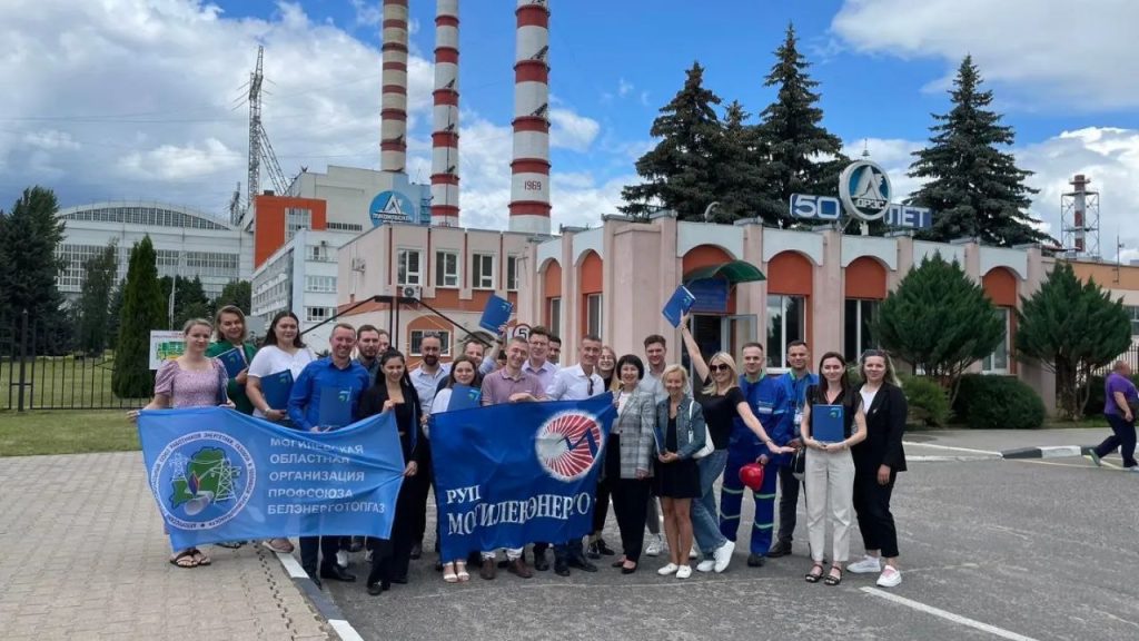 Поцелуи в общественном месте. | Пикабу